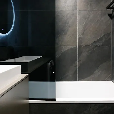 Luxury City-center In - Parking Included Appartamento *