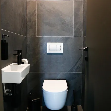 Luxury City-center In - Parking Included Apartamento Bratislava