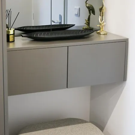 Luxury City-center In - Parking Included * Bratislava