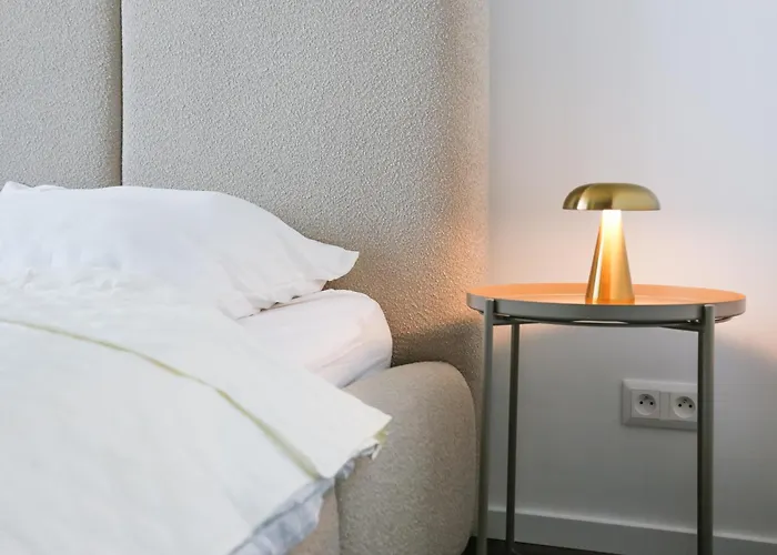 Luxury City-center In - Parking Included Apartament