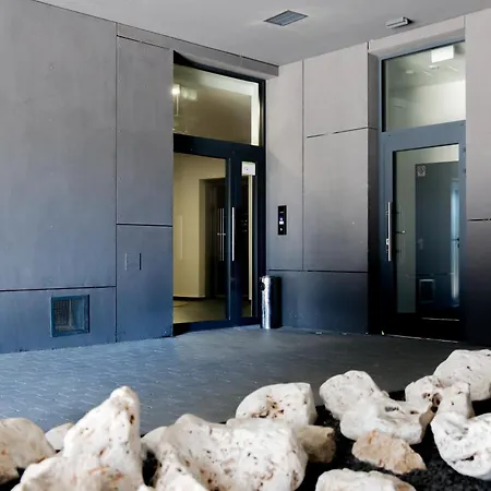 Luxury City-center In - Parking Included * براتسيلافا