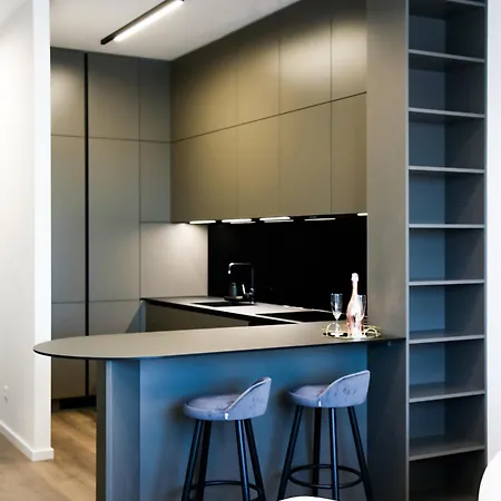 Luxury City-center In - Parking Included شقة *