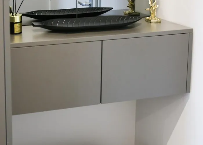 Luxury City-center In - Parking Included * Pozsony